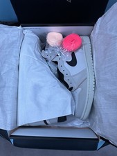 Taglia UK 9 - Jordan 1 alta